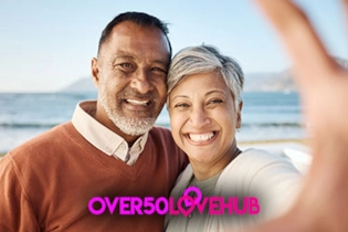 Over 50 singles having fun whilst on a first date on Over 50 Love Hub app