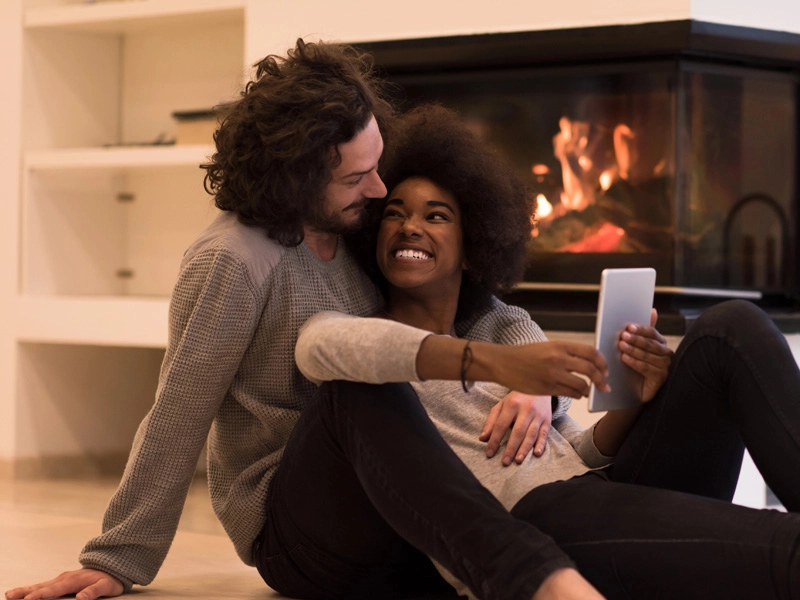 Intrracial singles hookimg up in Chicago, IL