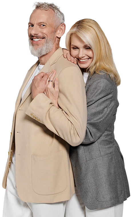 Happy Seniors couple embracing after meeting on Seniors Love Hub dating app