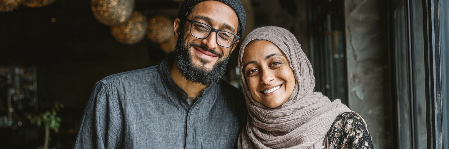A diverse group of Muslim singles exploring Jacksonville together, cultivating meaningful connections in a vibrant and welcoming environment.