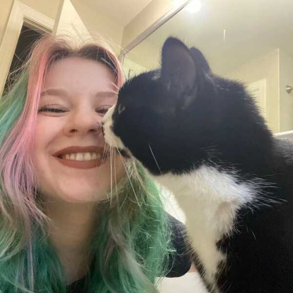 CheerfulSensualcgiicc profile photo