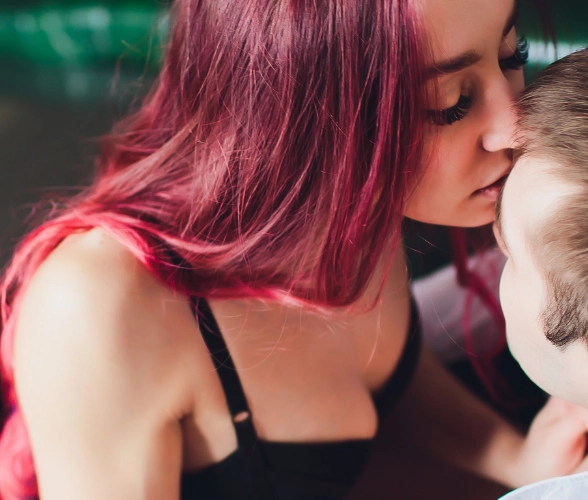 LetsMeetUp vs Zoosk: Which Dating App Is Right for You?