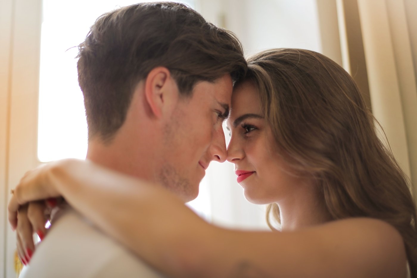 Illustrative couple atmosphere