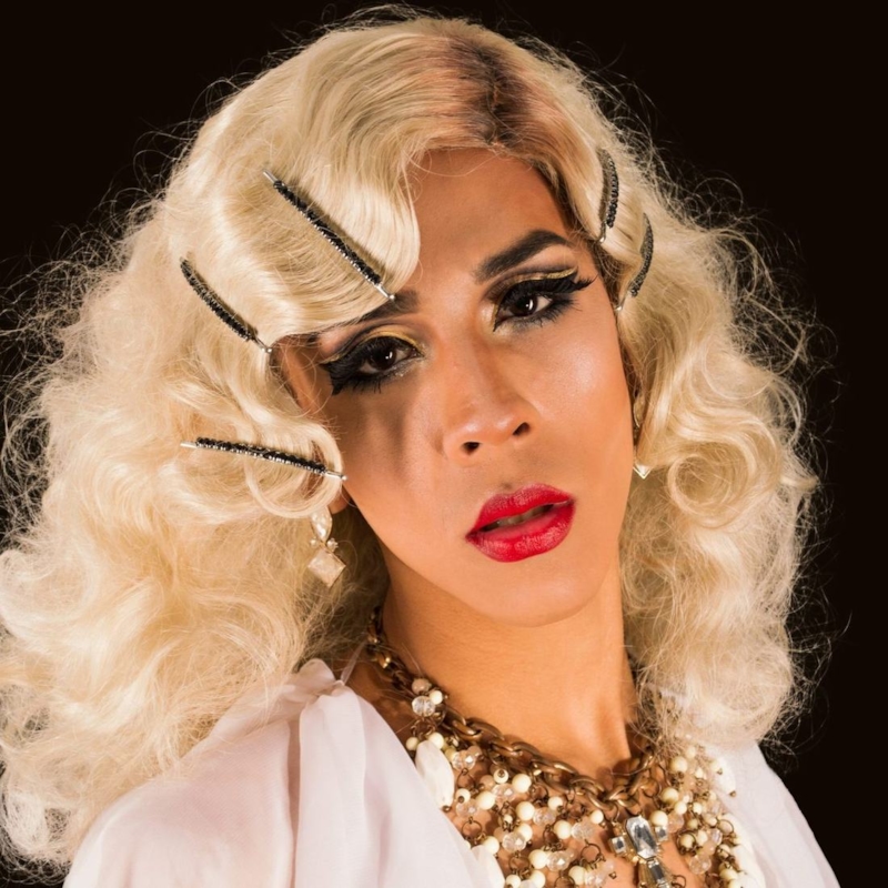 Crossdresser cerca de mí