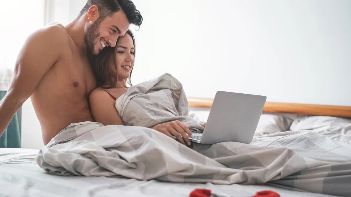 Do You Have to Pay for Swinger Sites?