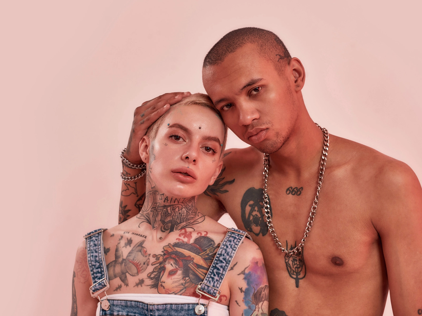 Young couple with tattoos in Portland