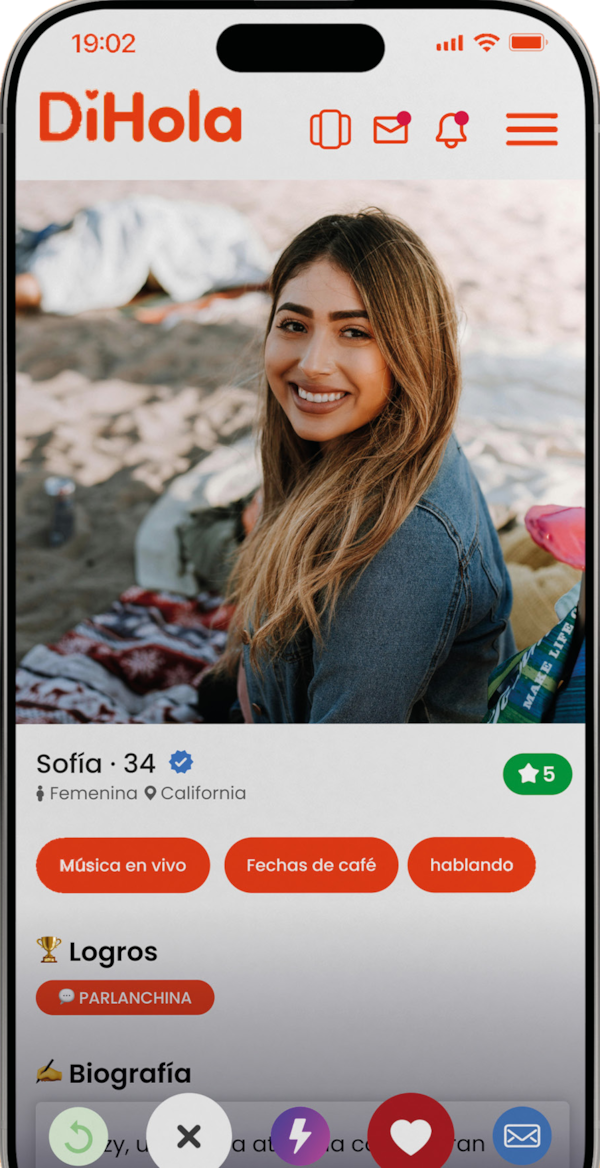 Pantalla de DiHola con el perfil de Sofía, 34, y sus intereses