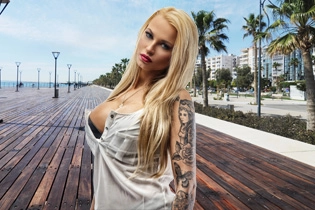 Hot Woman