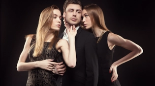 tríos y citas casuales