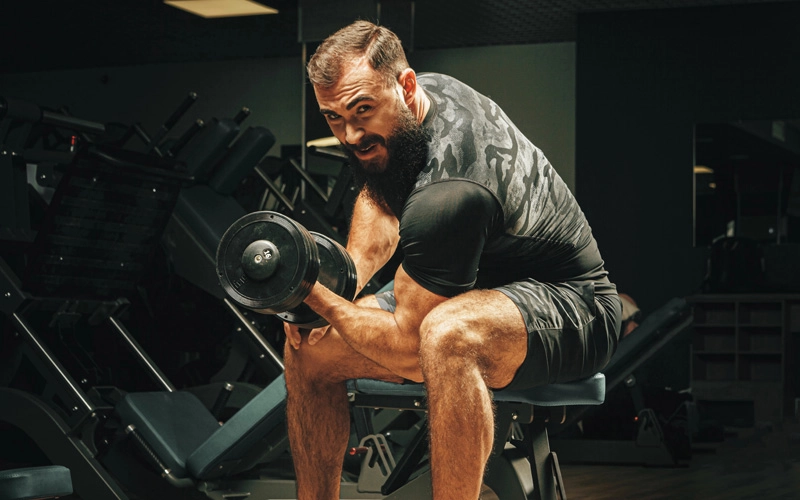 Man lifting weights