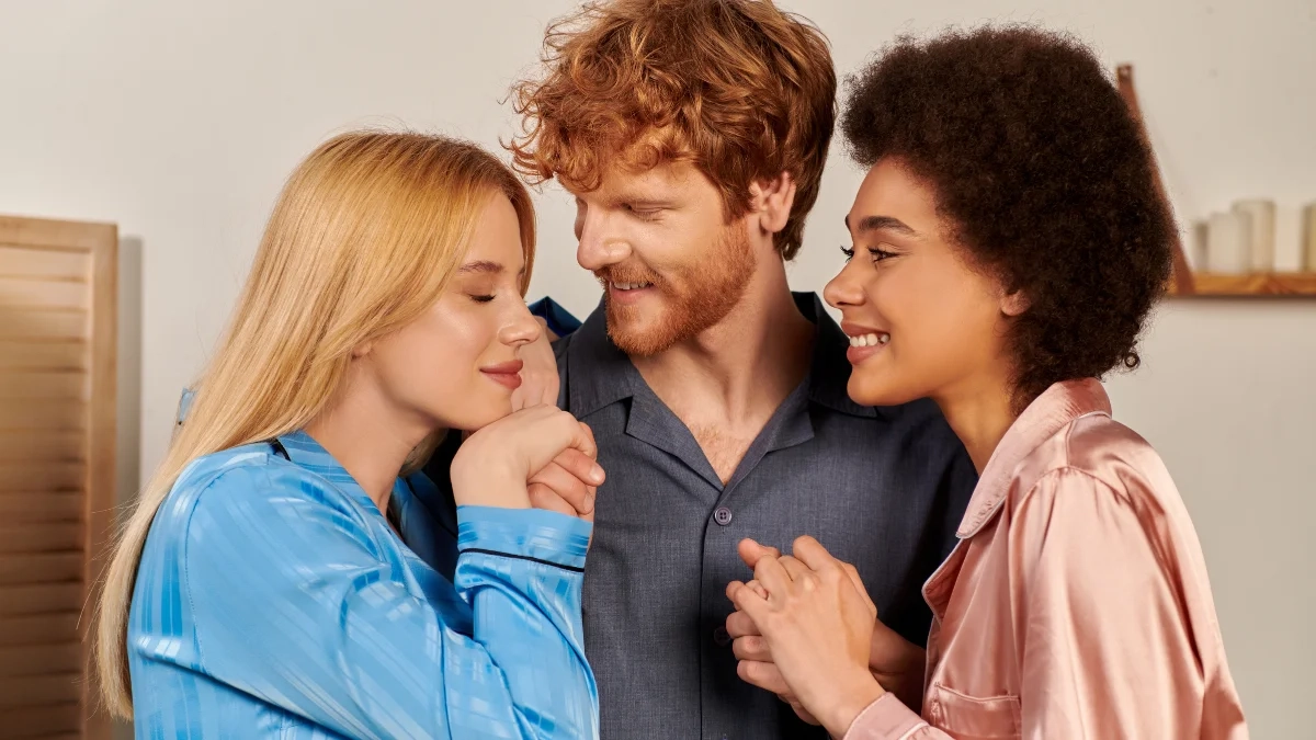 Is It Better to Use Multiple Swinger Sites?