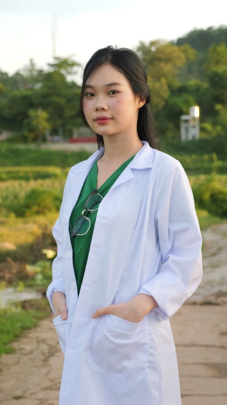 Illustrative stock photograph supporting medical dating advice