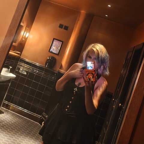 Lustyblueeyes94