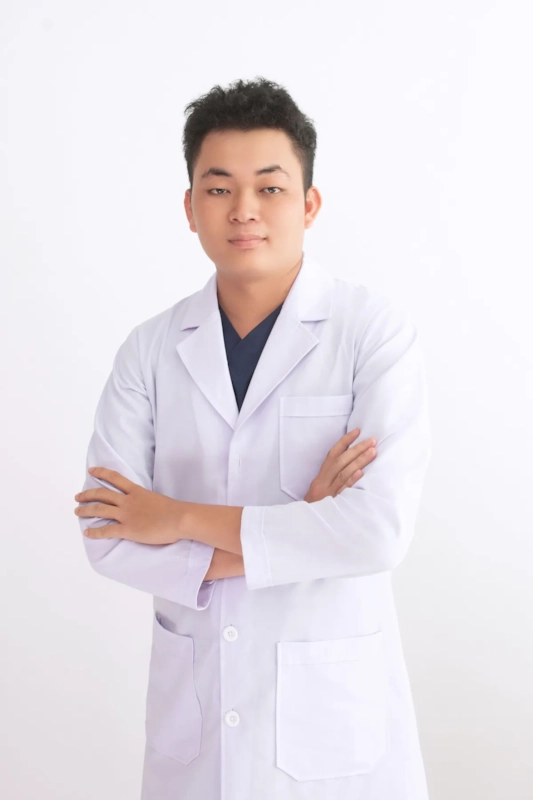 Illustrative stock photograph supporting dating medical vs downtodate+