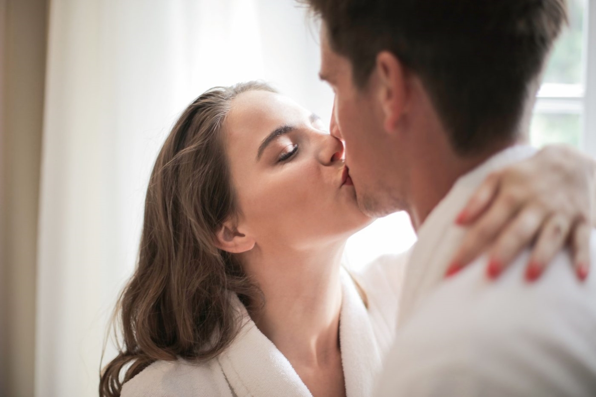 Illustrative photo suggesting ENM dating in Brisbane