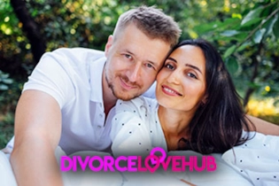 Divorced singles meeting for a date arranged through Divorce Love Hub.