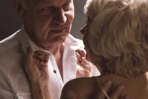 granny dating app nearby